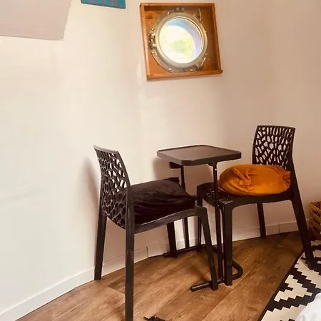 Quarto em Acomodações Particulares Atypique Sur Peniche